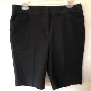 Chico's Shorts 0.5 Size 6 Black